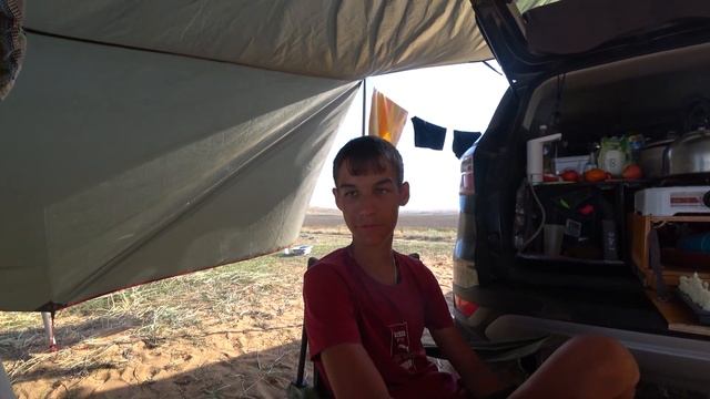 Крым Дикий отдых на Черном море с палатками У озера Бальчи-коль Rest on the seashore with tents смотреть онлайн