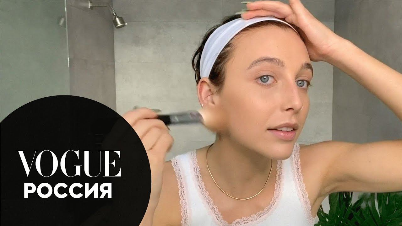 Эмма Чемберлен о борьбе с акне и повседневном макияже смотреть онлайн