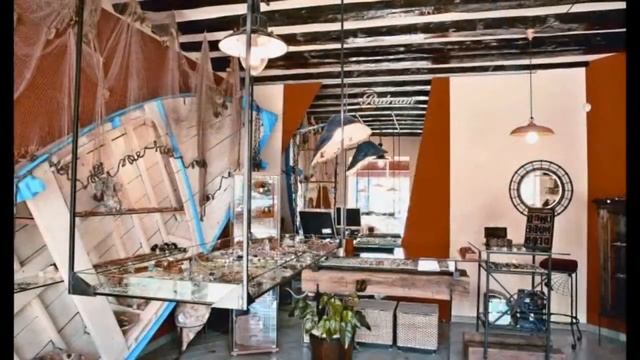 #1717. Лучшие интерьеры - Бутик в Ровине (Хорватия) (35 кв.м) смотреть онлайн