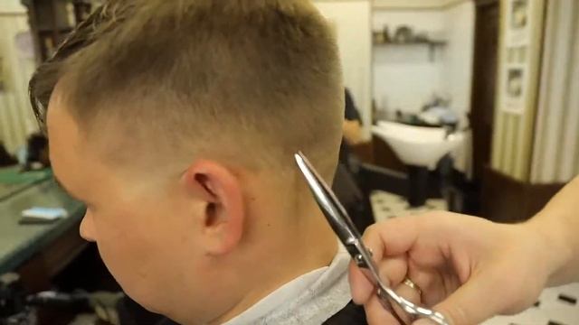 Мужская парикмахерская TRUE смотреть онлайн