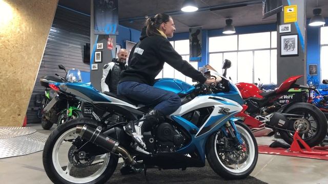 ? ENTREGA SUZUKI GSX-R 600 ? смотреть онлайн