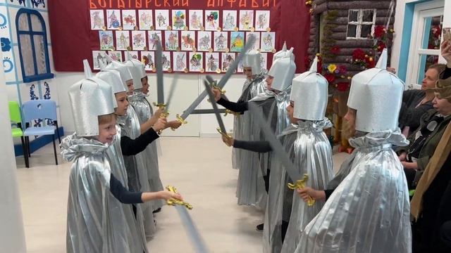 На страницах Букваря тридцать три богатыря. Школа "Кириллица" г. Рим смотреть онлайн