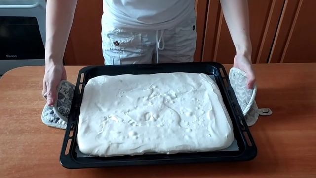 Меренговый рулет с ягодами. Подробный процесс. смотреть онлайн