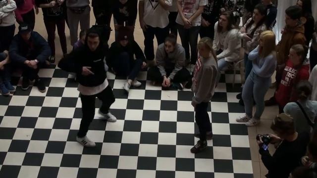 ONE VS ONE BATTLE ODESSA | Hip-Hop Begginers Final | Mick (win) - Valya смотреть онлайн