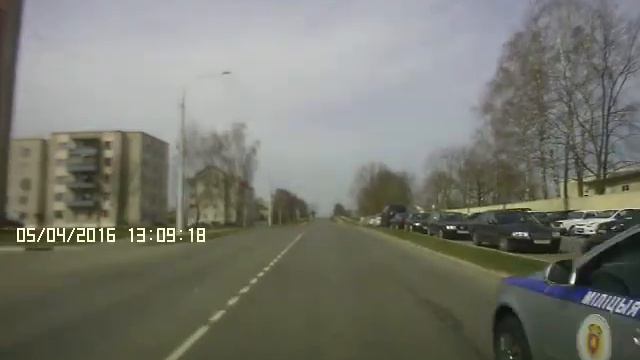 Минская милиция Обгон справа разрешен! смотреть онлайн