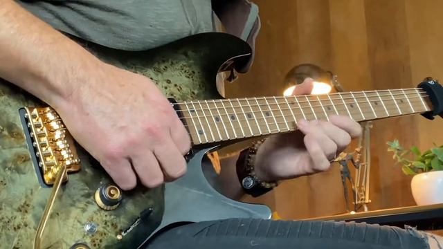 Ibanez AZ Premium Guitar смотреть онлайн