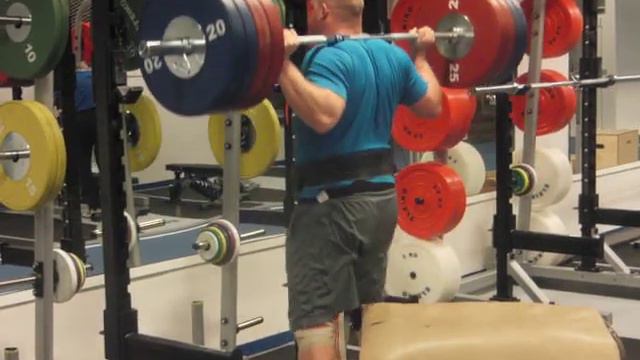 Kim Christensen - Half Squats смотреть онлайн