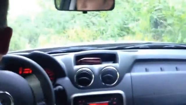 тест поездка Renault Duster в автосалоне смотреть онлайн