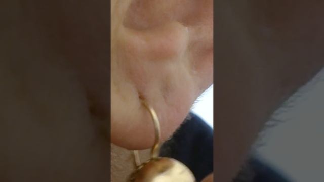 Проколотые уши.Серьги шары,висячие,советские,французкий замок смотреть онлайн