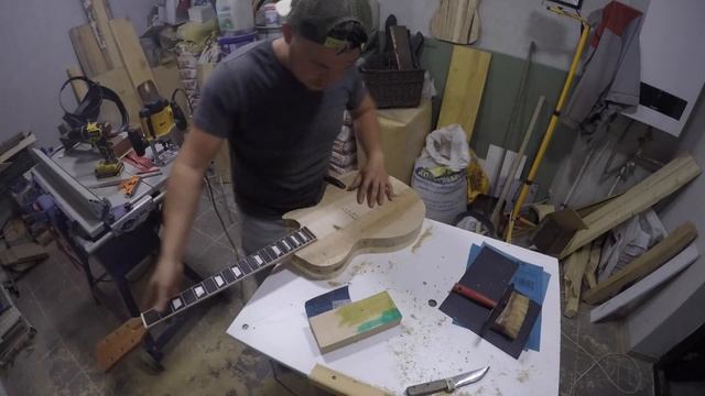 Электрогитара своими руками | Часть 1. Изготовление Деки типа Gibson Les Paul смотреть онлайн