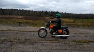 Стант на ИЖе!!! Как наваливать на заднем!