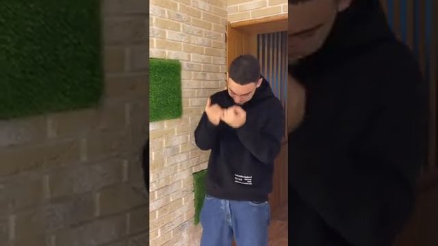 Конфуз - Наша жизнь аля Дисней волшебная как Ариэль в mp3 (2) смотреть онлайн