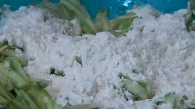 ОЛАДЬИ из кабачков. Как приготовить рецепт. Семейная кухня. Просто и быстро. Кабачковая диета смотреть онлайн