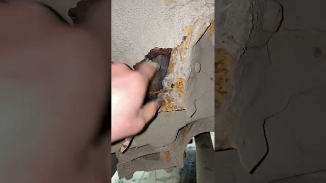 Кроме порогов пришлось менять всю арку!