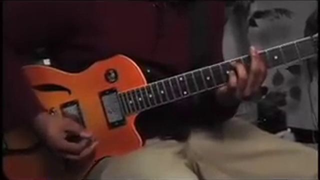 Hear and Play Guitar - Jairus Mozee Going Crazy In An Exclusive Shed Session смотреть онлайн