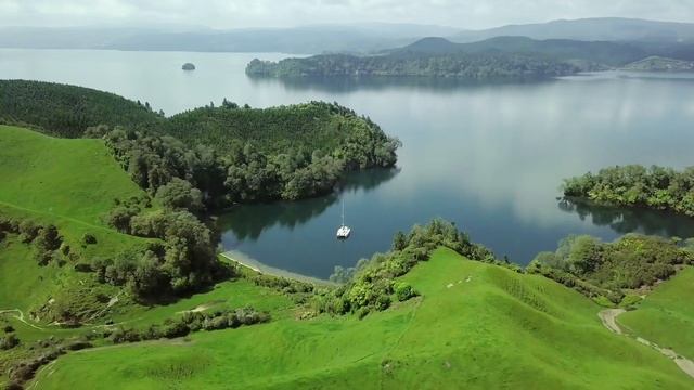 Музыка для расслабления, медитации, учебы, чтения, массажа, спа или сна.