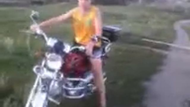 красный монстр альфа смотреть онлайн