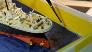 ДИОРАМА С ТИТАНИКОМ. "Титаник врезается в айсберг, момент столкновения" СВОИМИ РУКАМИ масштаб 1/700