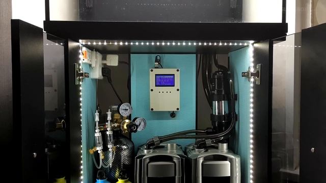 2 / Скейп 100 литров. Аквариум начинается с тумбы. Почти все готово! смотреть онлайн