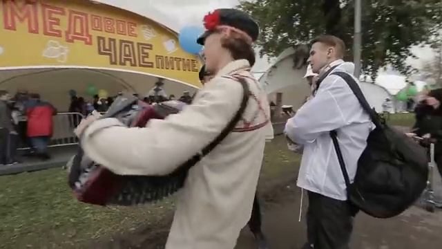 Субботник в честь 80-летия Юрия Михайловича Лужкова смотреть онлайн