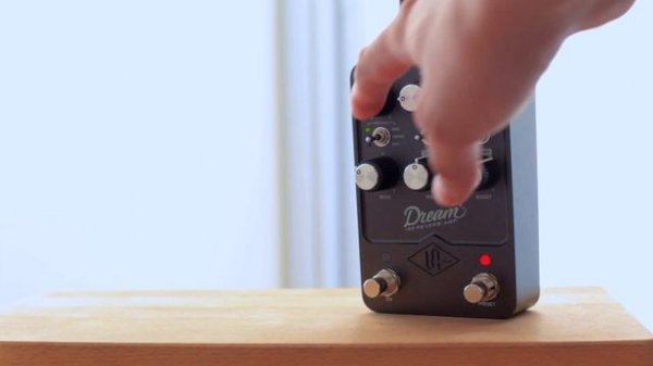 Universal Audio Dream '65 Reverb Amplifier Demo with Fender Jazzmaster