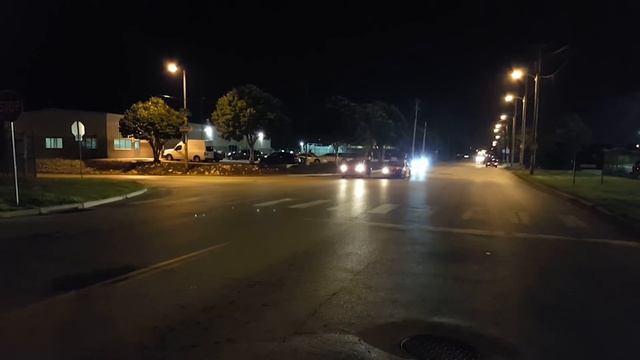 Ford Fiesta ST vs VW GTI смотреть онлайн