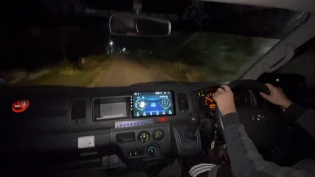 POV Driving Hiace 2018 di Malam Hari смотреть онлайн