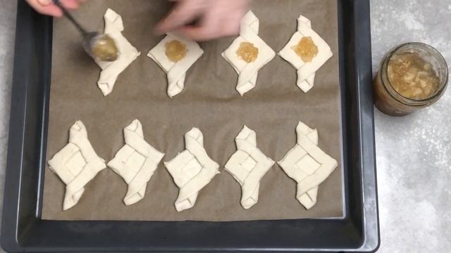 КАК ПРИГОТОВИТЬ СЛОЙКИ С ВАРЕНЬЕМ ИЗ СЛОЕНОГО ТЕСТА? Сладкие, быстрые, на скорую руку смотреть онлайн