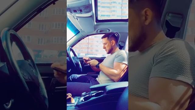 Когда ты не русский, и пытаешься говорить без акцента смотреть онлайн