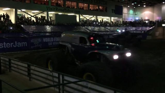 Monster Jam Reno 2015 (Introduction) смотреть онлайн