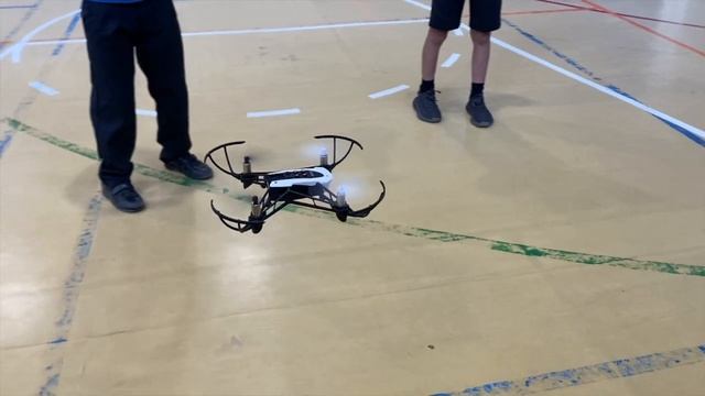 Swift Coding with Drones смотреть онлайн