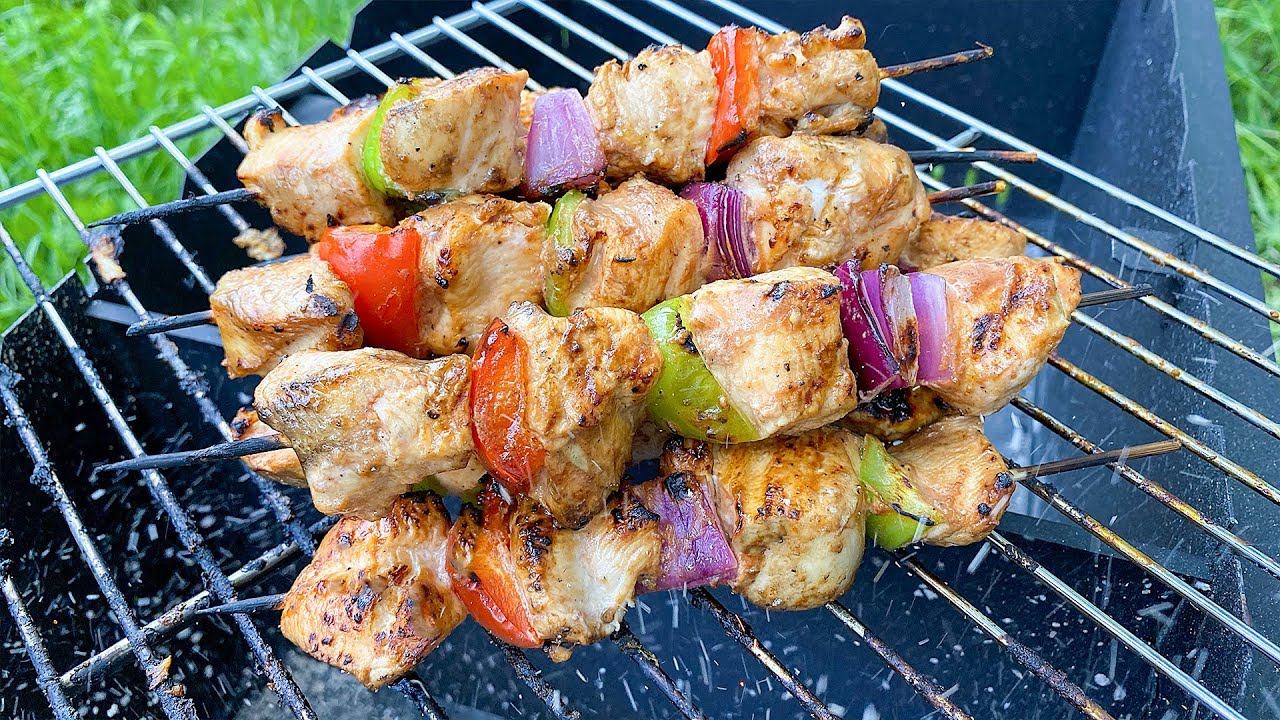 Шашлык из куриной грудки. Идеально в жару смотреть онлайн