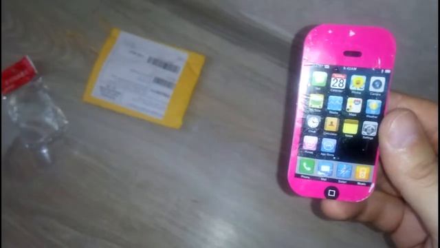 Iphone - стирательная резинка смотреть онлайн