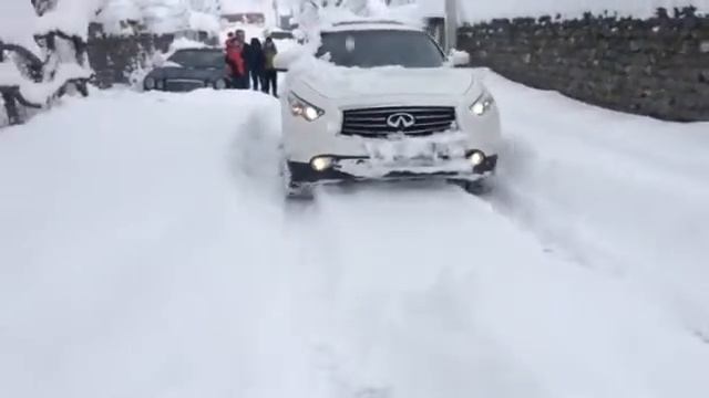 BAKU CARS 2016 Infiniti FX37/Snow Car and Ice Race смотреть онлайн
