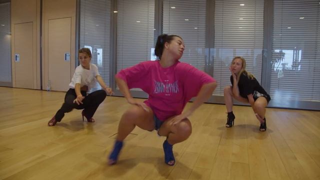 Vogue choreography by Dasha Rolik • ATMOSPHERE SUMMER DANCE CAMP 2021 смотреть онлайн