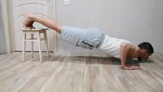 Отжимания. День 57 смотреть онлайн