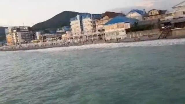 Лазаревское.Шторм, закат.