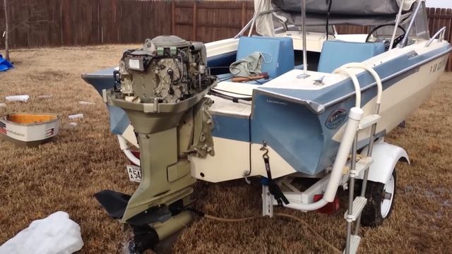 From Craigslist to Cruiser: Bringing a Vintage Boat Back to the Water // Vlog #1-Starting The Motor смотреть онлайн
