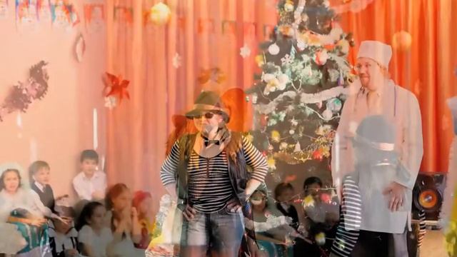 Новогодний праздник 2 "Б" декабрь 2014 года смотреть онлайн