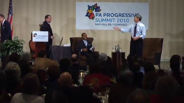 Arlen Specter Interrupts Opponent Joe Sestak смотреть онлайн
