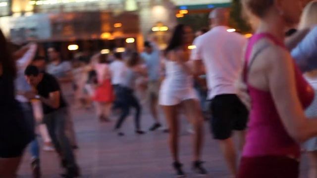 Опен эйр у причала http://www.salsateca.ru сальса, бачата, 23.06.15 -3 смотреть онлайн