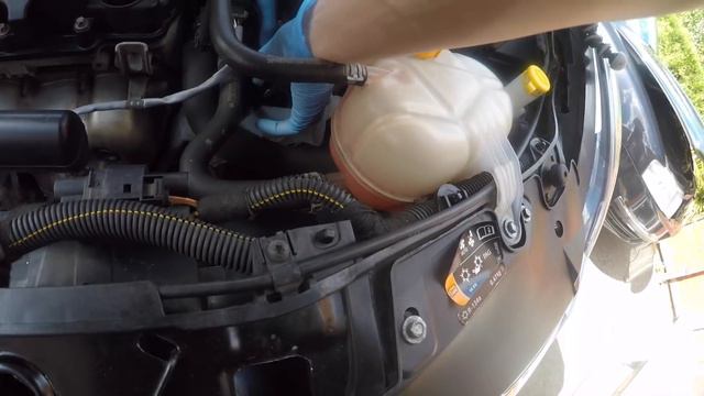 SERVICING MY CAR FOR THE FIRST TIME! смотреть онлайн