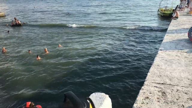 Пляж Цирк / СОЧИ август 2020/Пляж разочаровал! Как то всё грустно... смотреть онлайн