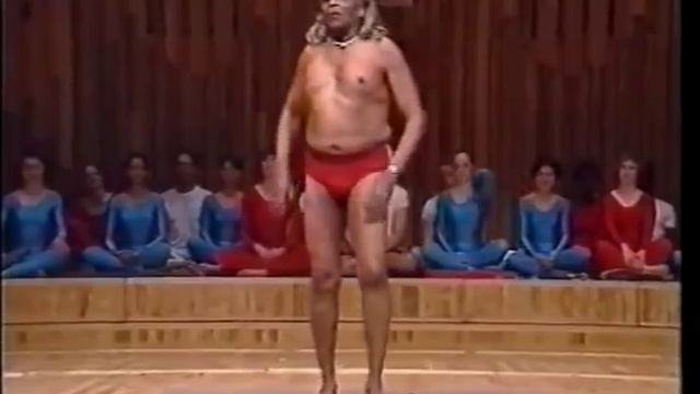 BKS Iyengar - Barbican Demonstration 1984