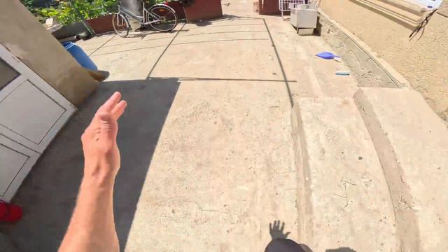 ESCAPING CRAZY SECURITY DOG (Epic ParkourPOV)