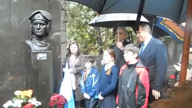 Лакцы у могилы Аметхан Султана 9 мая смотреть онлайн