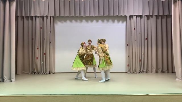 Хореографический коллектив «Тандем», народный танец «Досужие кумушки» смотреть онлайн