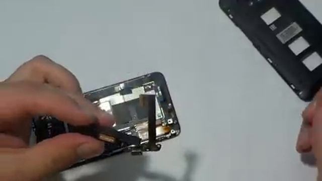 HTC one ремонт микрофона. Проблемы с микрофоном, видео обзор разбора с пояснением сути ремонта. смотреть онлайн