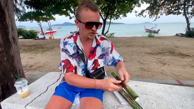 Это должен попробовать каждый! Еда на улице Тайланда. смотреть онлайн