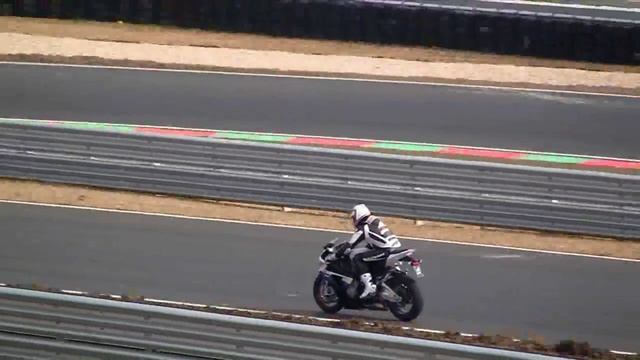 Circuit de Mettet: run moto en vue panoramique смотреть онлайн